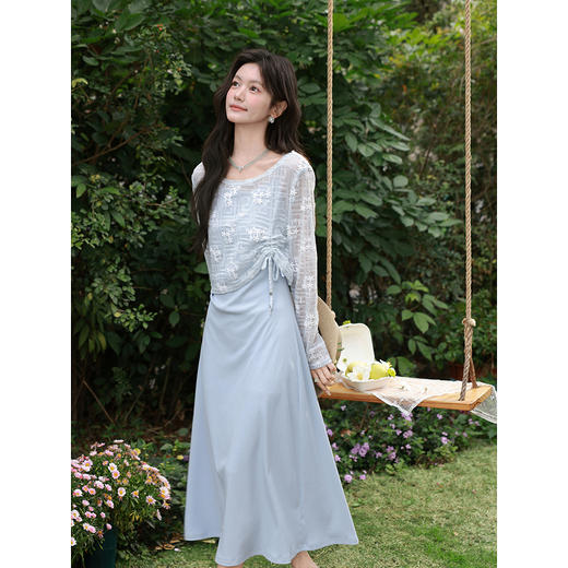 鹿向南「雾蓝清梦」灰蓝色镂空罩衫女春夏新款时尚外搭氛围感T恤 商品图4