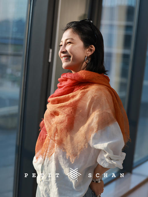 PETIT SCHAN小闪 ACC#054 Greengrocery market 菜市场 羊绒真丝手工丝网印花披肩围巾 商品图2