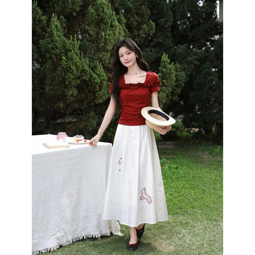 鹿向南「春野软风」米白色半身裙女夏新款时尚刺绣设计感A字长裙 商品图2