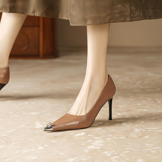 【预售5天】春秋季新款舒适性感高跟鞋细跟尖头气质小众设计工作鞋浅口单鞋女AK&3471 商品图1