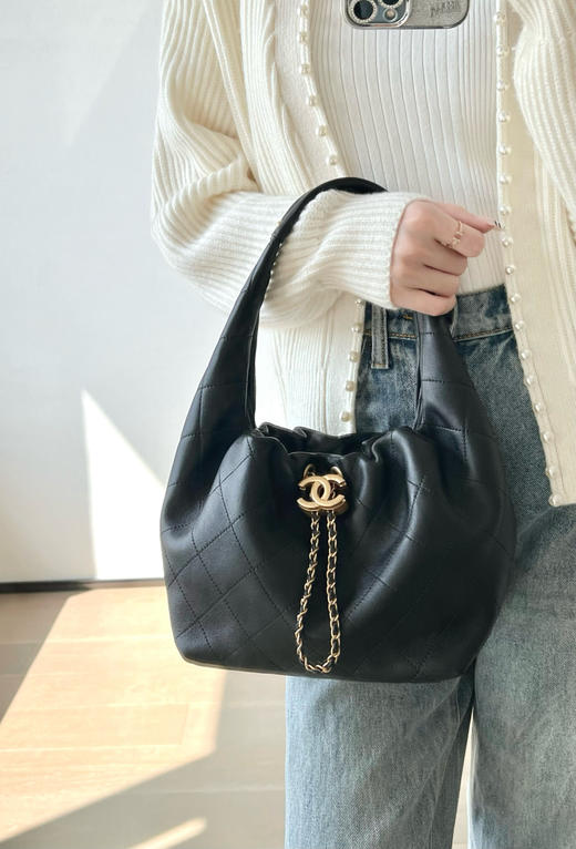 香奈儿26C Large hobo  嬉皮包 小号黑色 商品图6