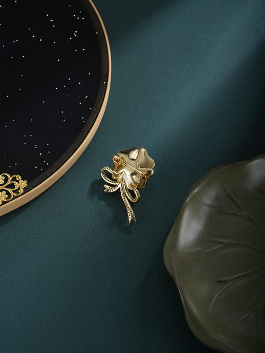 子佩集【花缀锦程】珍珠惜王妃胸针【XXXZ267】五瓣花丝带镀金2602 商品图3