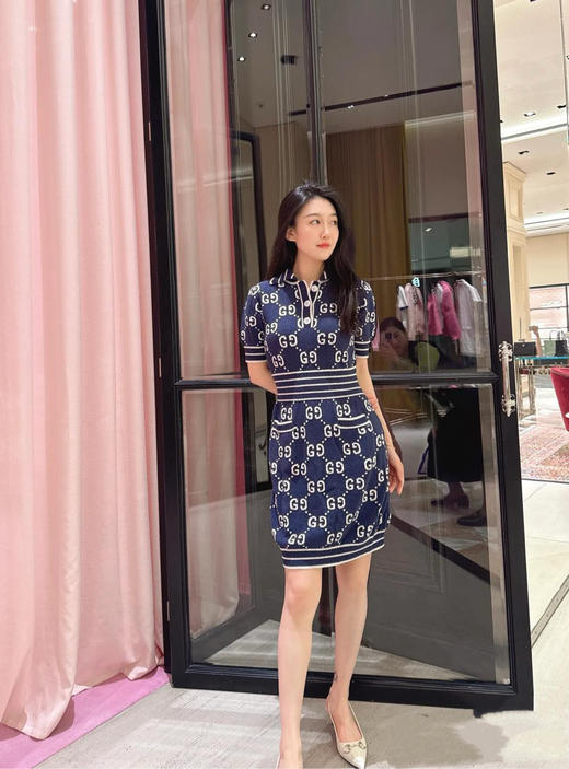 古驰深蓝翻领针织连衣裙 商品图8