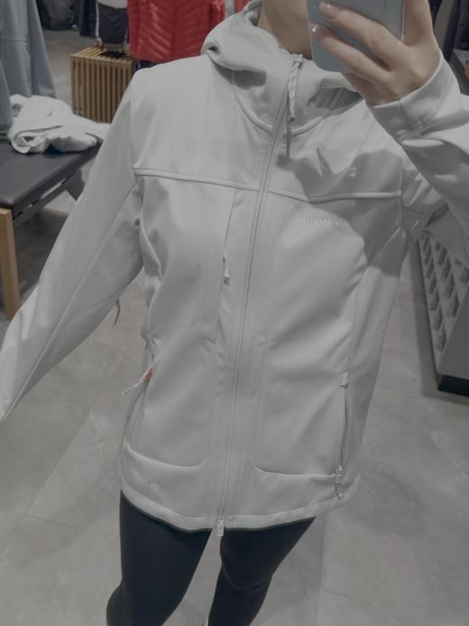 点此购买 猛犸象春秋季女士VIII八代户外GTX软壳夹克 ss 341798 商品图5