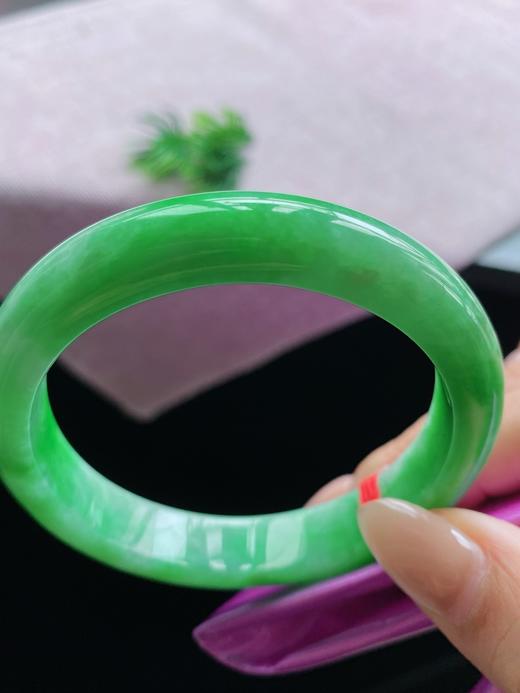 56正圈翡翠手镯 商品图1