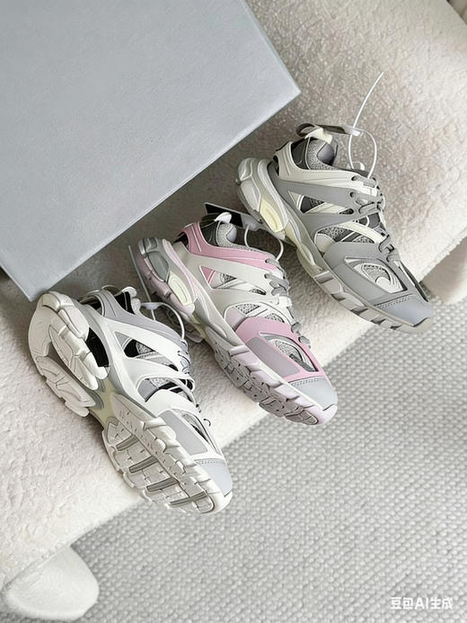 亏清 巴黎家 带灯款 更饱满立体轻便 廓形厚底老爹鞋 情侣款运动休闲鞋 商品图1