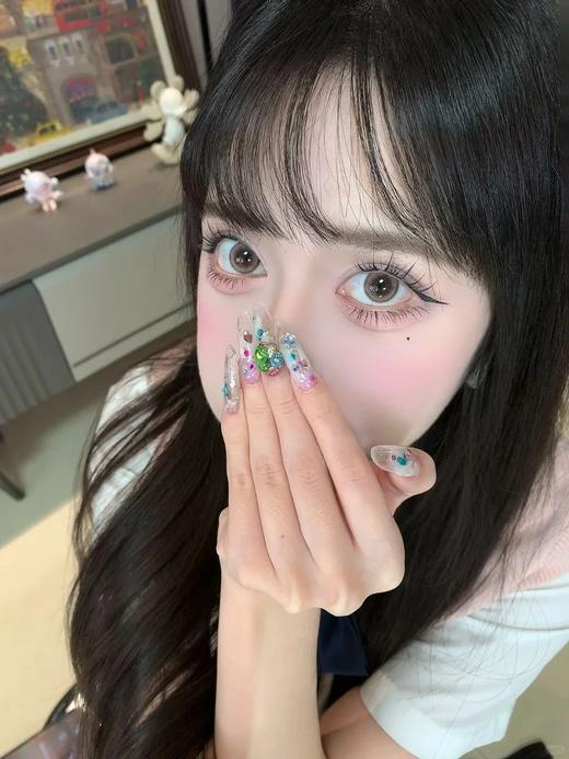 水呼吸新款钻石男孩/镜光小樱/可可奶咖/小粉珠/巴斯慕斯/粉黑幻境/溏心蛋/麻球棕美瞳彩色隐形眼镜年抛 商品图8