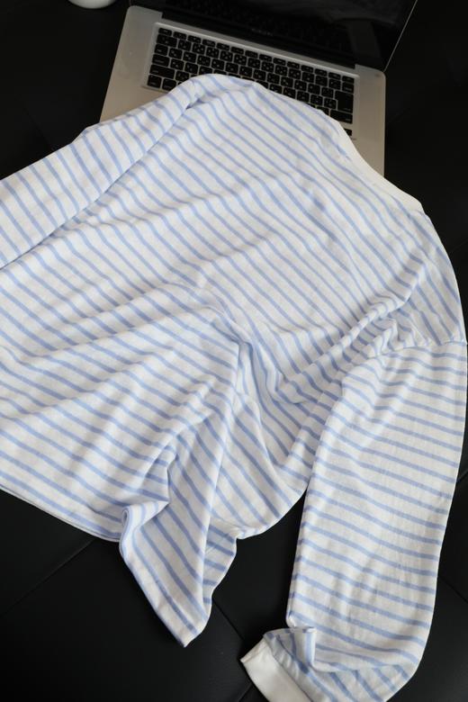 【赵露思/徐若晗同款】de*i 蓝白条纹冰镇感针织T恤 商品图9