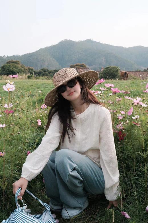 F031059早春假日法式轻薄呼吸感透气纯棉刺绣提花时尚清淡配色特殊领口衬衫 商品图6