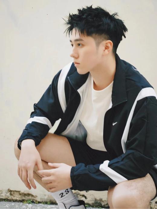 F031057复古运动立领拉链设计拼色logo印花长袖夹克外套男款 商品图3