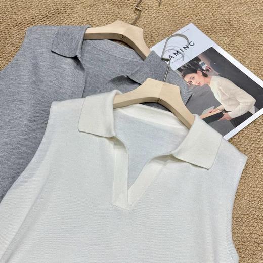 F031002早春新款松弛老钱风polo领无袖羊毛背心针织上衣 商品图3