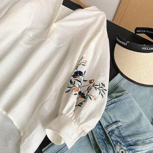 【风风同款 超多好评！好绝的版型 万针刺绣宽松复古苎麻衬衫】刺绣灯笼袖衬衫 商品图4