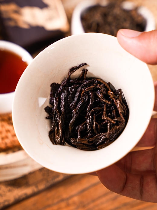 【困鹿山熟茶】2025年困鹿山熟茶，高级熟茶的范本，独特的可可香、菌香一品难忘，8克/袋 2袋/盒 商品图4