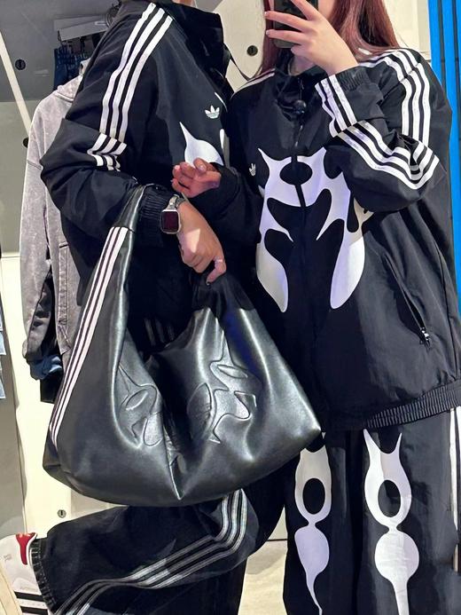 F031058复古风联名时尚印花运动休闲上衣外套立领夹克 商品图9