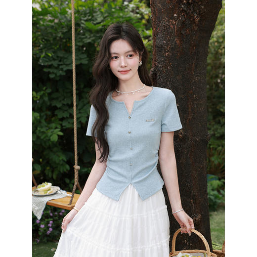 鹿向南「竹蓝清雅」法式蓝色短袖T恤女夏季新款修身显瘦正肩上衣 商品图2
