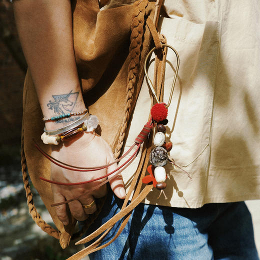 「送我一朵小红花」天然材质挂饰 | 总长约30cm 包包裤腰毛球挂件 小颗粒南红玛瑙原石 to me 天然石饰品 商品图4