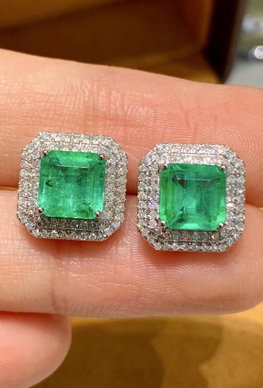 2.6ct 祖母绿耳钉 商品图1