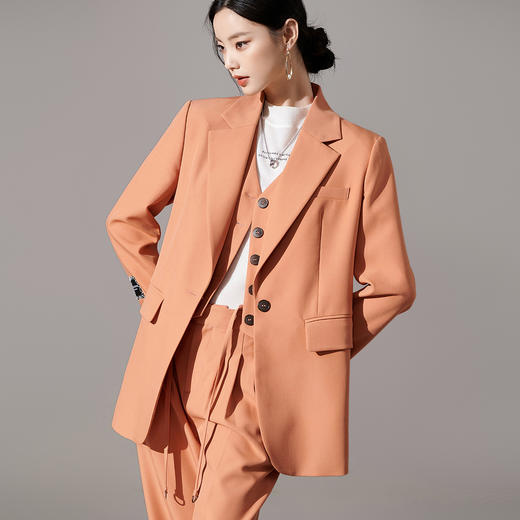 剩S/L/XL 芳外新款2026春季通勤长袖外套时尚简约西装女8T23AX0010 商品图2