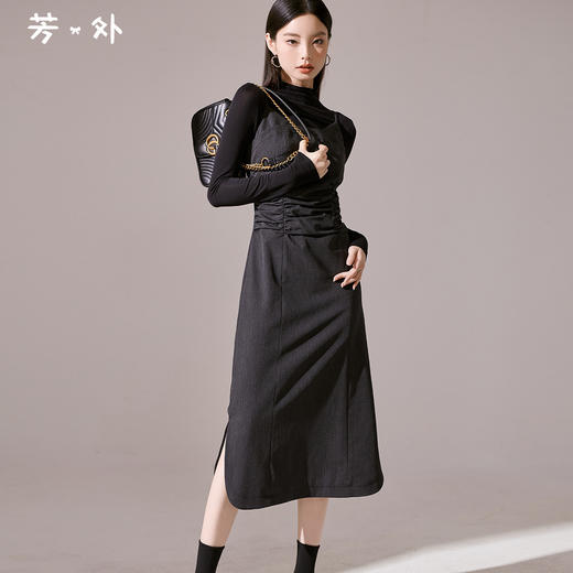 剩S/M/L 芳外新款简约风通勤连衣裙韩版修身吊带裙女8I23CL1132 商品图0