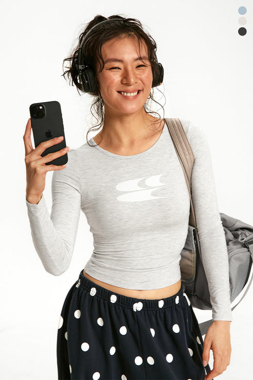 CryingCenter 兰精莫代尔云感高弹基础修身长袖打底衫 哭喊中心 商品图5