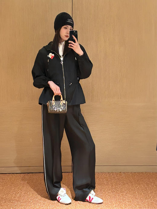 驴家Vivian连帽风衣外套 商品图3