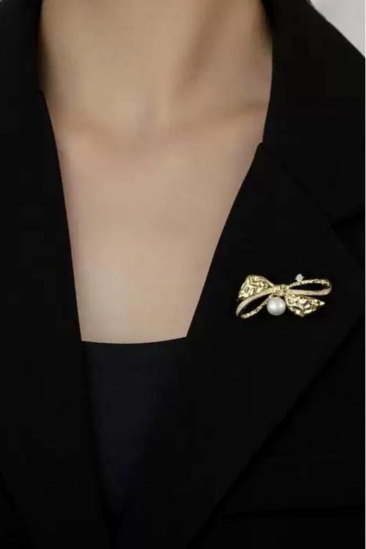 ESTACIA 优雅气质珍珠蝴蝶结精致配饰胸针 21751 商品图1