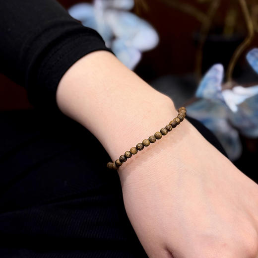 ²  【沉香溯源-4mm圆珠单圈】1.3克+ 8分沉 奇楠沉香 多样性发其一 ( 24小时鉴赏期 ) HM02-CRMM-DBCX 商品图2