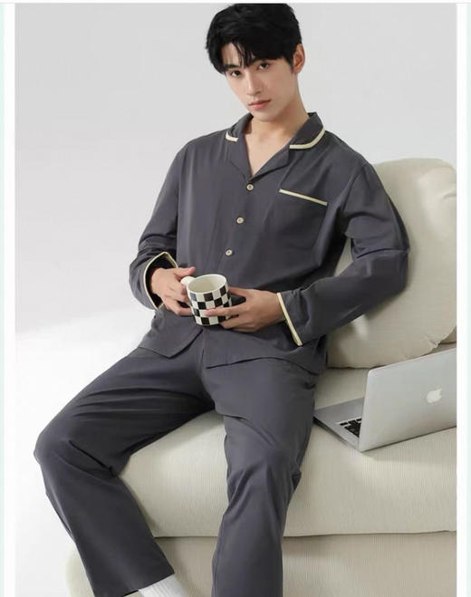 简约主义男女同款衬衫款睡衣套装 商品图3