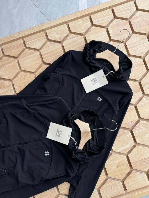 点此购买 可隆春夏季女士TRICOT针织凉感防晒UPF50+外套 kad 341832 商品图7