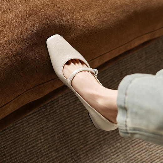 阿么手工女鞋春季新款珍珠一字带浅口单鞋女款4.2CM软底玛丽珍鞋 商品图4