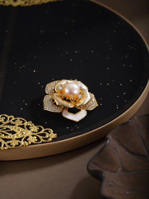 子佩集【‌芳华蕴福】珍珠惜王妃胸针【XXXZ279】镀金五瓣花2602 商品图3