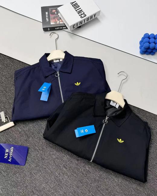 F031050纯色金标刺绣品牌Logo翻领拉链长袖工装夹克外套 商品图2