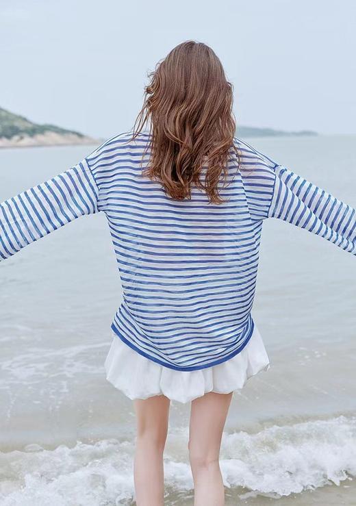 F031004清新蔚蓝色~2026早春度假条纹针织衫宽松透气防晒罩衫航海风长袖上衣 商品图2