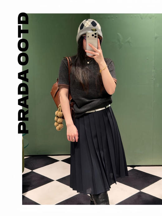 普拉达 新款藏青色中长款百褶裙 商品图5