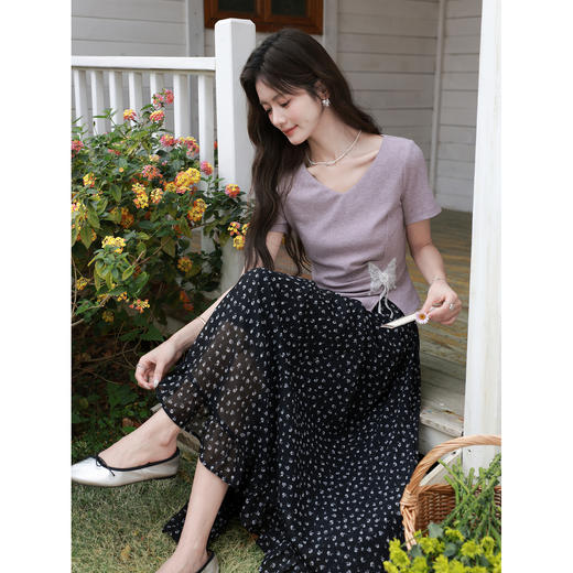 鹿向南「馥郁晚香」夏季新款黑色碎花半身裙女优雅气质A字中长裙 商品图3