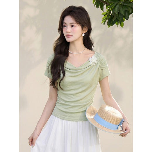 鹿向南「龙井清茶」法式小清新抹茶绿设计感T恤女夏显瘦短袖上衣 商品图1