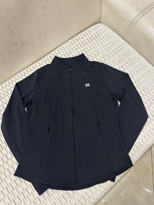 点此购买 可隆春秋季女士针织立领夹克户外运动徒步登山弹力外套 bk 341764 商品图7