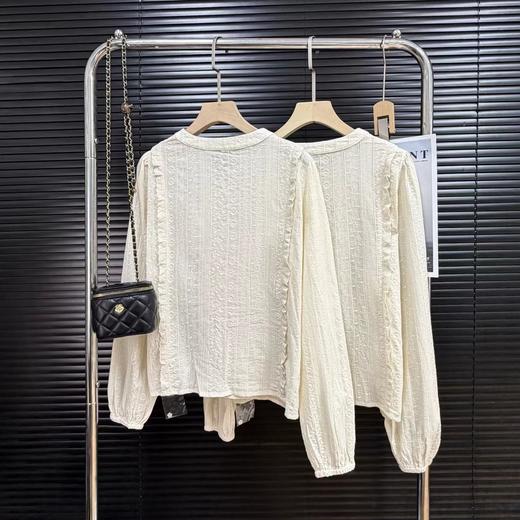 F031059早春假日法式轻薄呼吸感透气纯棉刺绣提花时尚清淡配色特殊领口衬衫 商品图3