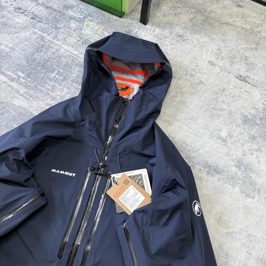 点此购买 猛犸象艾格Eiger极限Nordwand Advanced HS男款极限高级滑雪冲锋衣 hbj 341845 商品图8