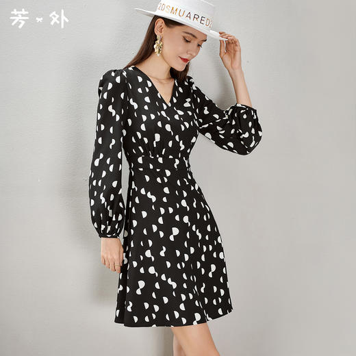 剩S 芳外 显瘦时尚波点裙收腰V领休闲A字裙8D21CL1405 商品图0