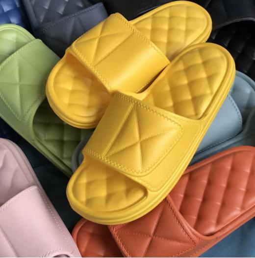 【4双/组，单拍不发】开春宠粉福利  ~~【女款-多巴胺泡泡家居软底沙发拖鞋509 】7色好靓💖上脚超级轻便❗️无敌踩屎脚感🦶暴走三公里都不带喊疼！‍🤣 脚感爆好！ 商品图2