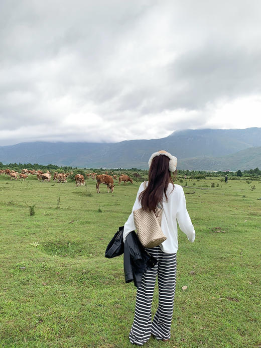 【110元任选2件】现货！慵懒风英文印花圆领长袖T恤 商品图8