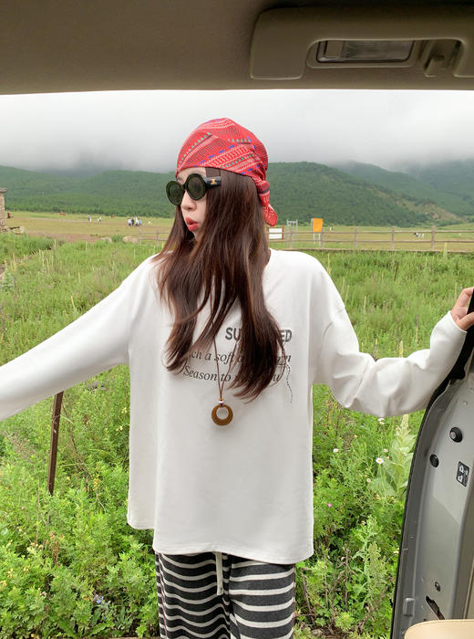 【110元任选2件】现货！慵懒风英文印花圆领长袖T恤 商品图7