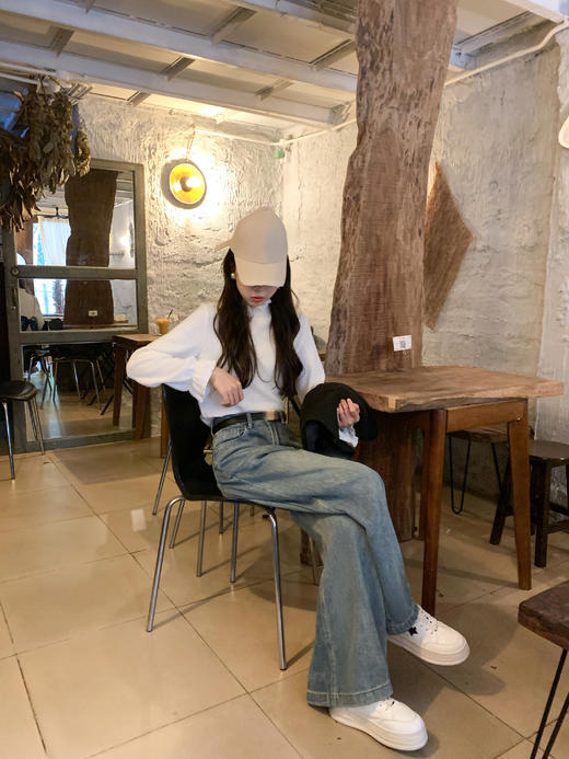 【110元任选2件】现货！法式气质米白色木耳领打底衫 商品图10