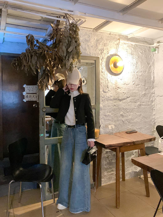 【110元任选2件】现货！法式气质米白色木耳领打底衫 商品图8