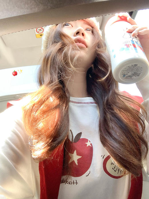 【110元任选2件】现货！韩系苹果印花加绒打底衫 商品图5