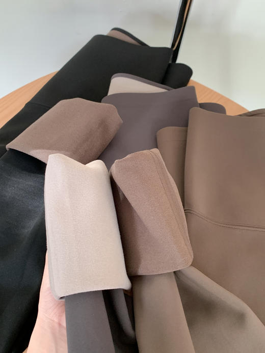 【110元任选2件】现货！【超模腿】3色加绒鲨鱼裤 商品图12