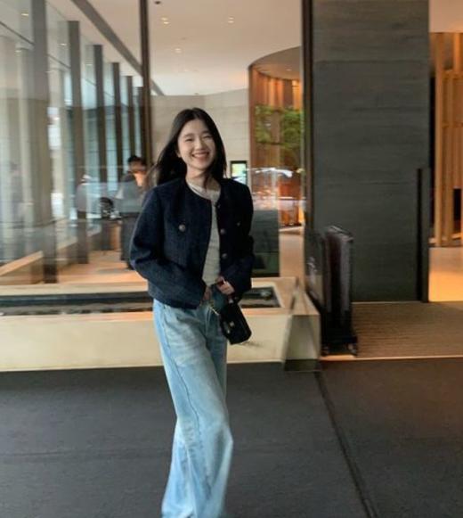 藏蓝色小香风外套，不张扬的高级感，版型利落显瘦，面料软糯挺括 商品图7