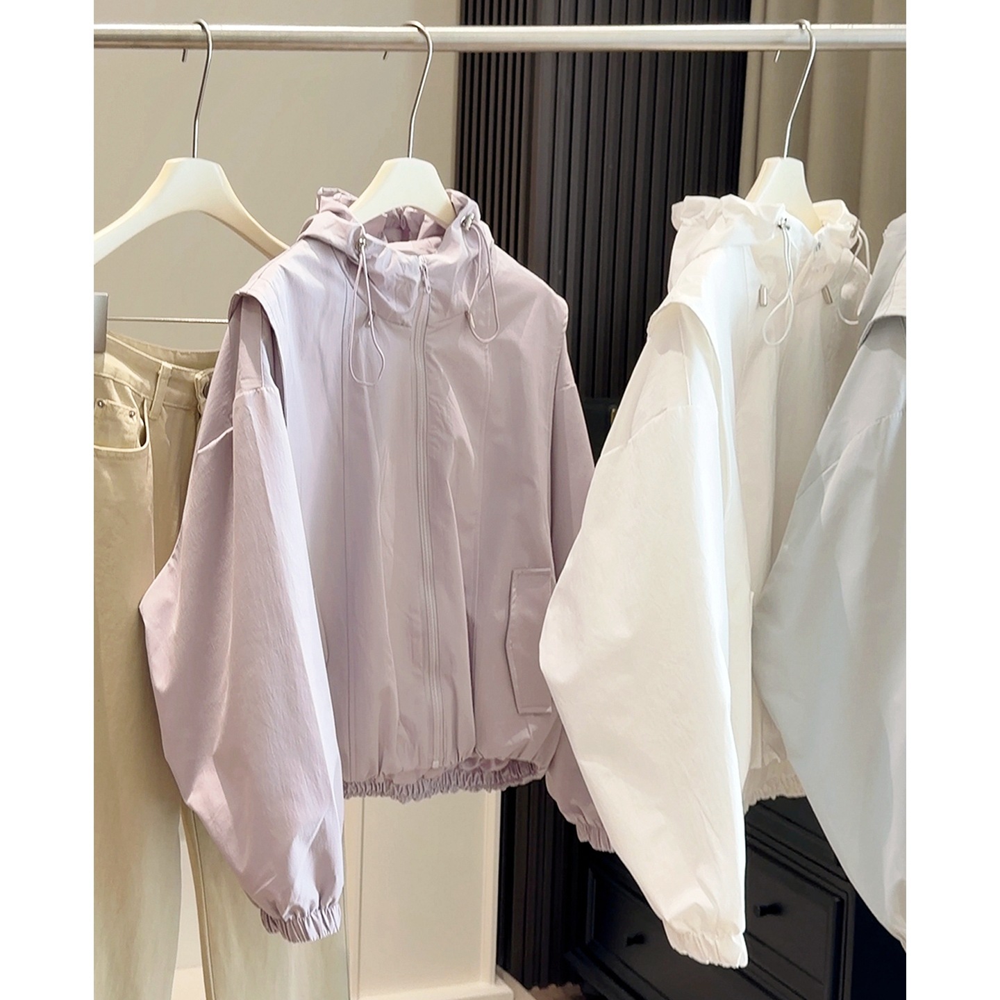 韩系春款新款休闲外套！2026宽松百搭时髦下摆收束工装连帽短外套！