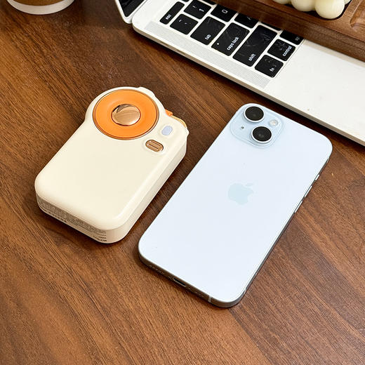 幻响S15大眼睛伸缩线快充移动电源22.5w快充电宝10000mAh聚合物白色轻薄便携大容量适用于小米苹果ml 商品图1